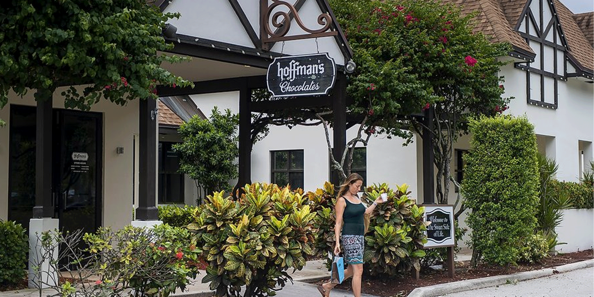 Picture of the outside of a hoffmans store